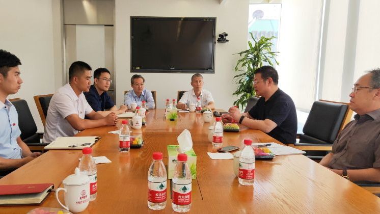 诚通财务召开庆“八一”复转退军人座谈会